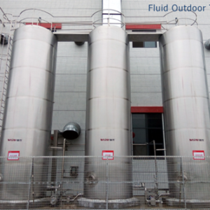 Outdoor fluid storage tank